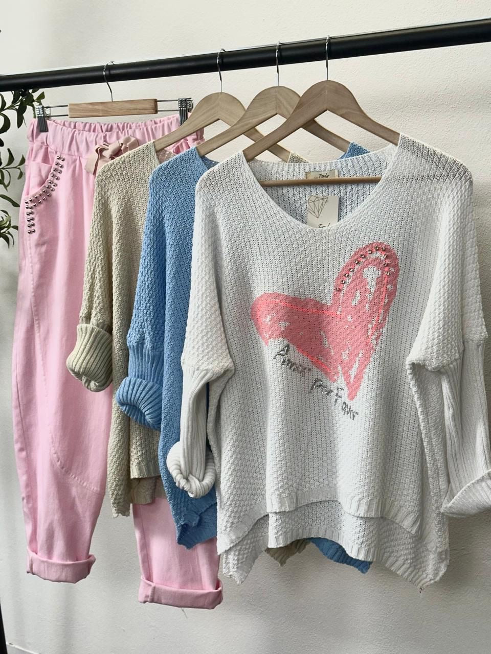 HEART SWEATER