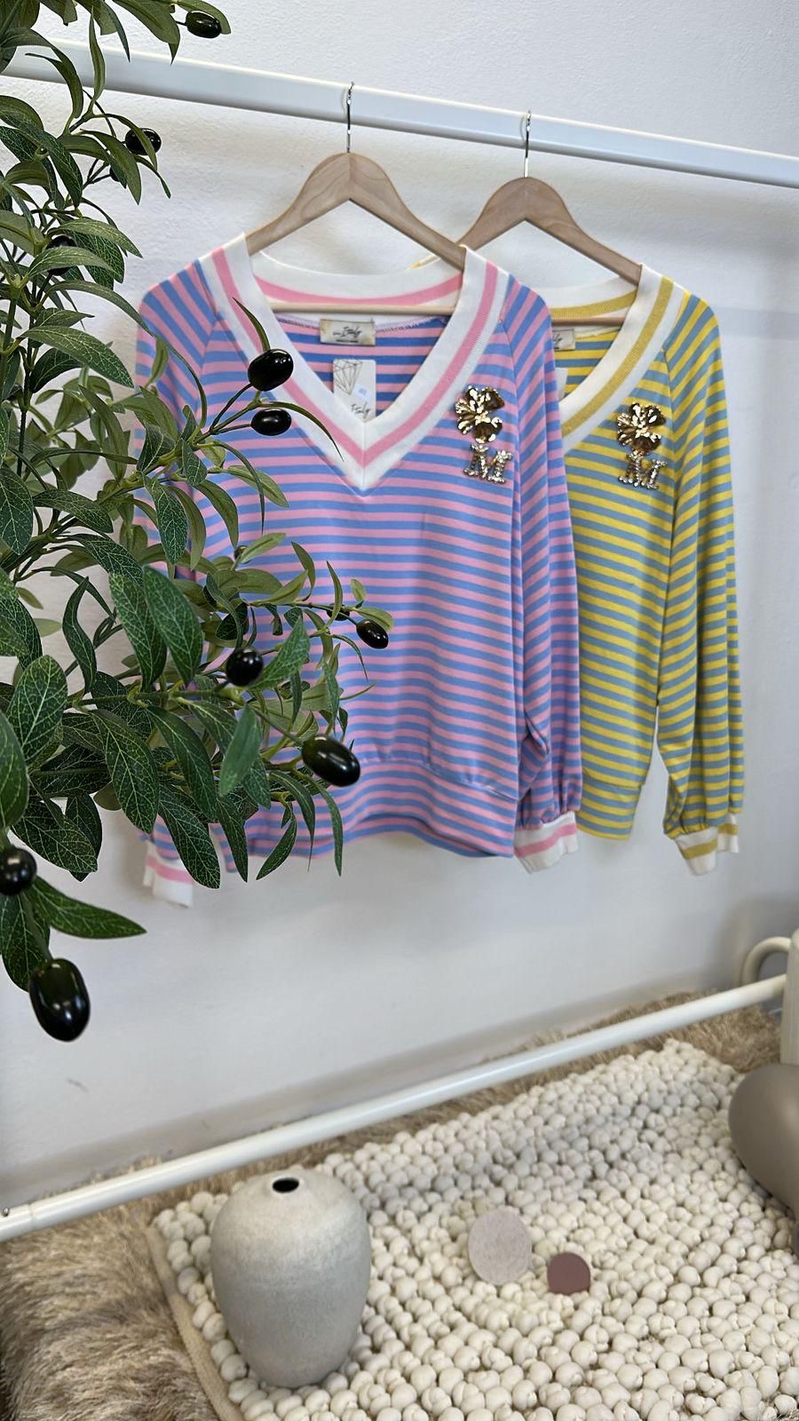 V NECK STRIPED BLOUSE